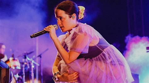  Ximena Sariñana's Surprise Fiesta: A Celebration of Mexican Culture with a Twist!